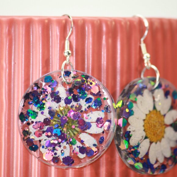 Hand Crafted Daisy Earrings - Picture 6 of 10